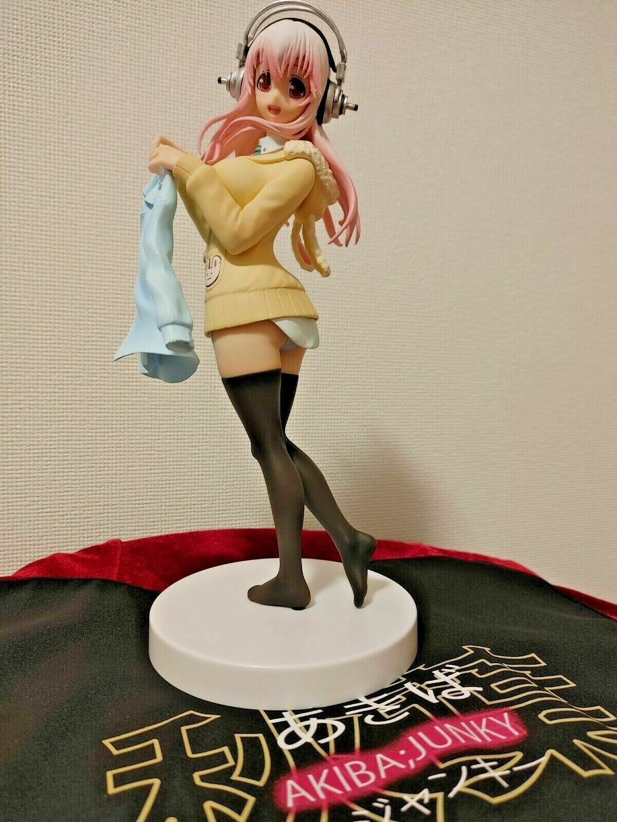 Super Sonico Sexy Figure Japan Figure Changing Clothes Ver. pvc figurine Japan