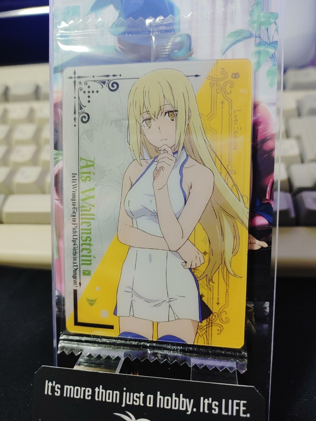 Is It Wrong To Pick Up Girls In A Dungeon Card Ais Wallenstein Japan Release